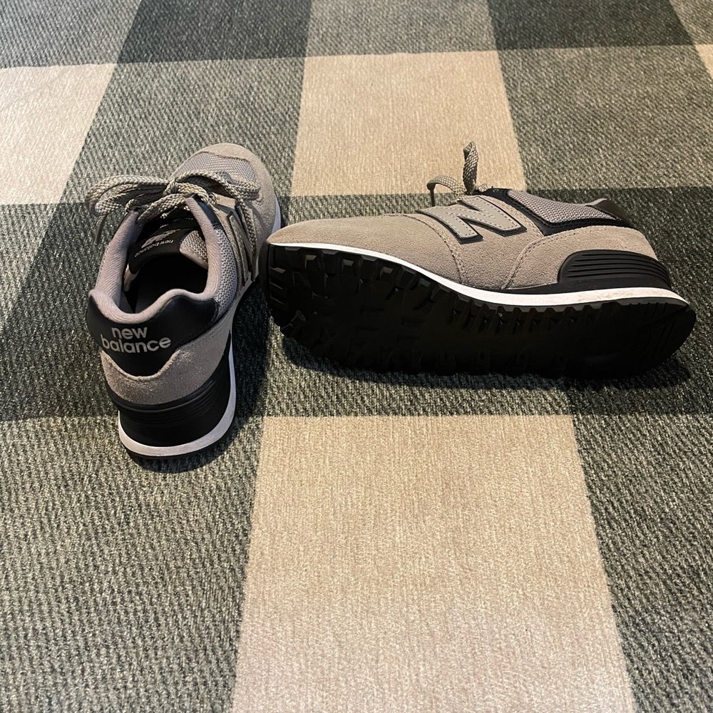 New Balance Classic 574 Womens Sneakers
